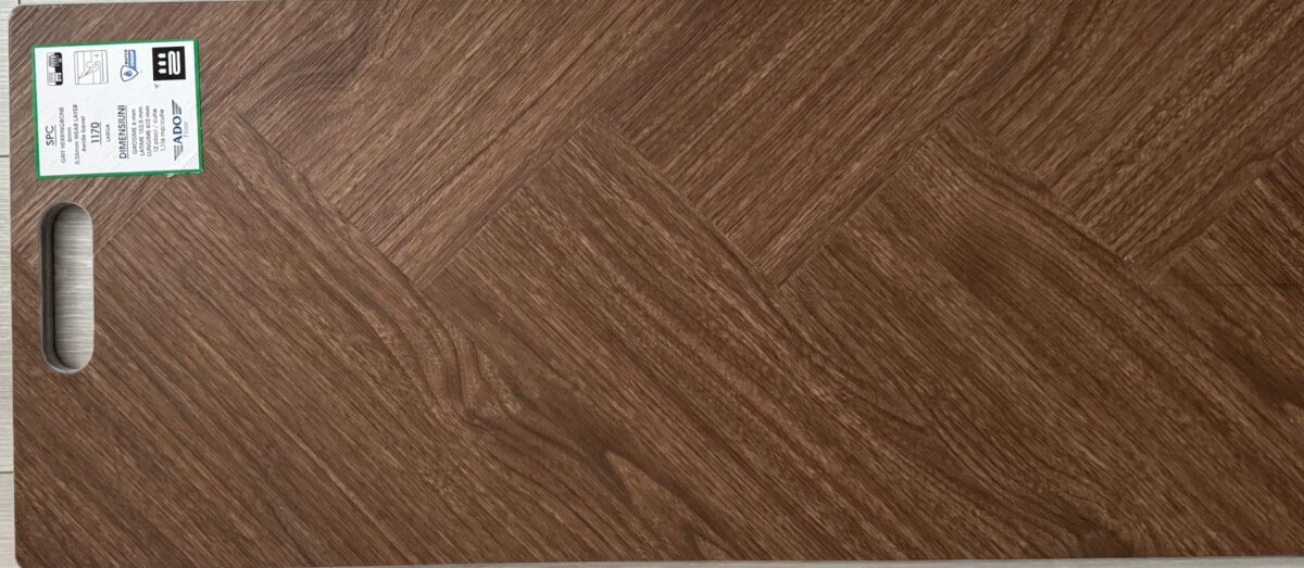 Pardoseala-SPC-herringbone-Ado-Floor-Larga-1170