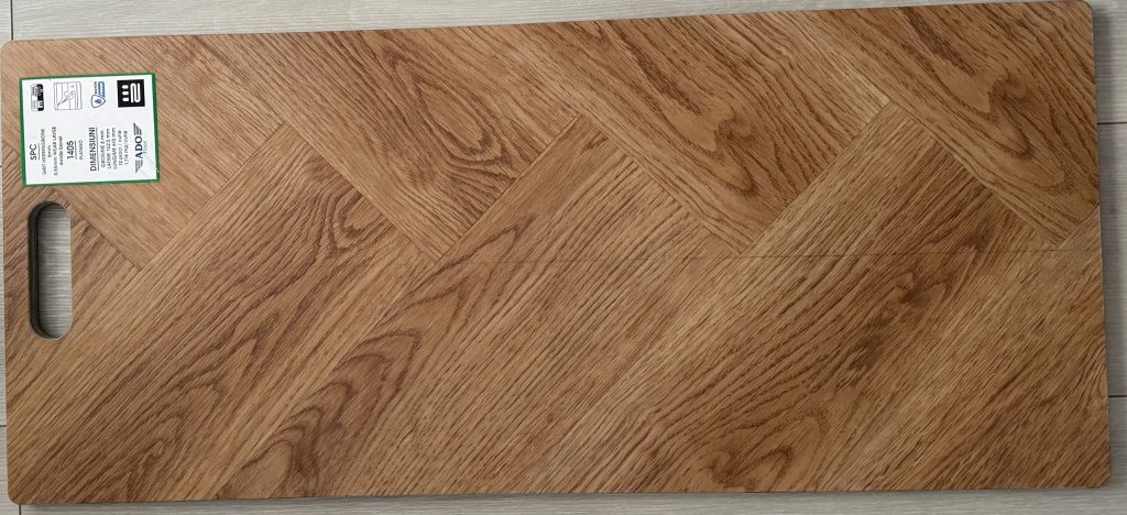 Pardoseala-SPC-herringbone-Ado-Floor-Platano-1405
